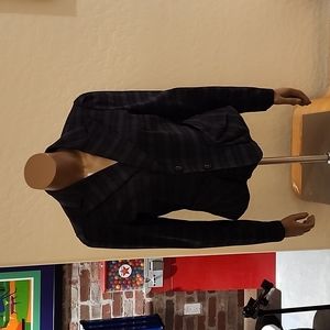 Gorgeous! Puffed sleeve lined office blazer fitted at the waist